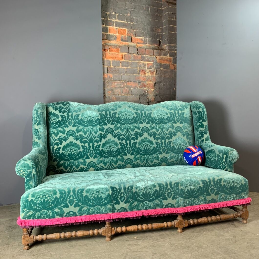 English roll arm sofa velvet deals