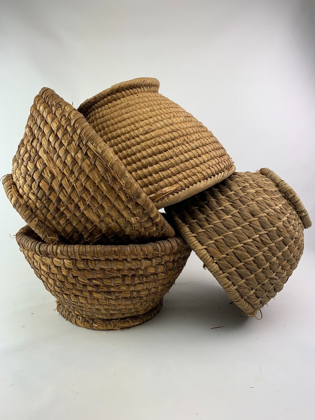 Rental Straw baskets x 7