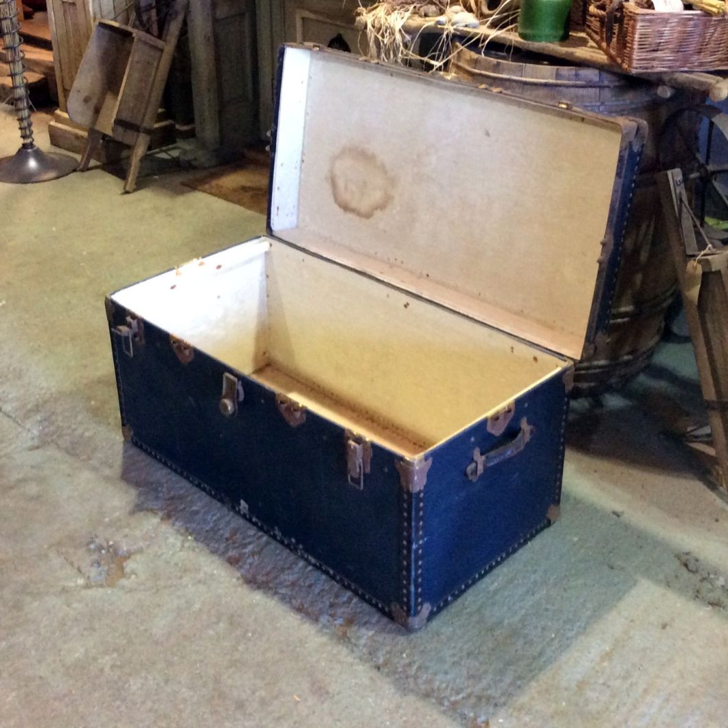 Steamer chest - www.Brandonthatchers.co.uk Steamer chest - www.Brandonthatchers.co.uk
