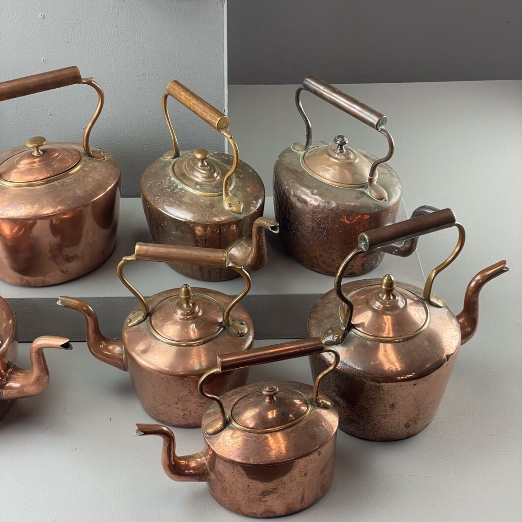 www.brandonthatchers.co.uk Copper kettle with handle collection 7 CKH6.jpg