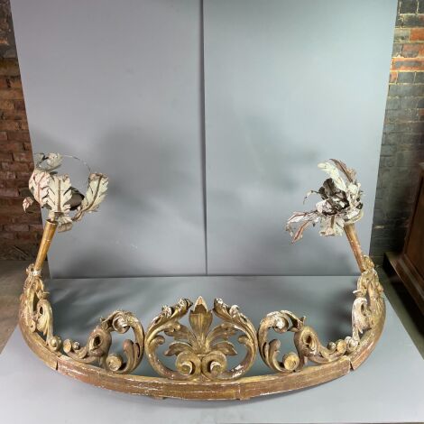 Ornate Moulded Finial/pelmet - RENTAL ONLY