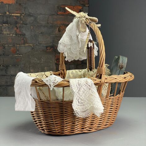 Lace Makers Kit With Basket - RENTAL ONLY