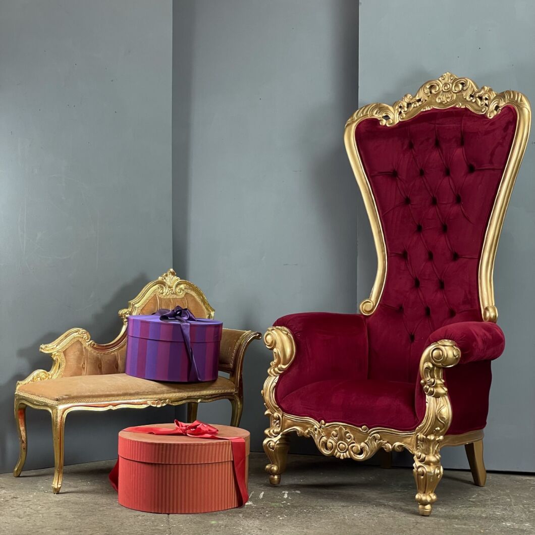 Red throne chair rental sale