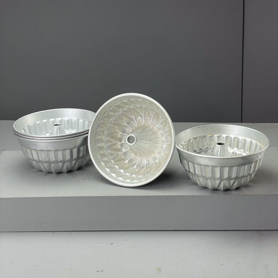 www.brandonthatchers.co.uk Blancmange - Jelly Moulds 1 BJM3.jpg