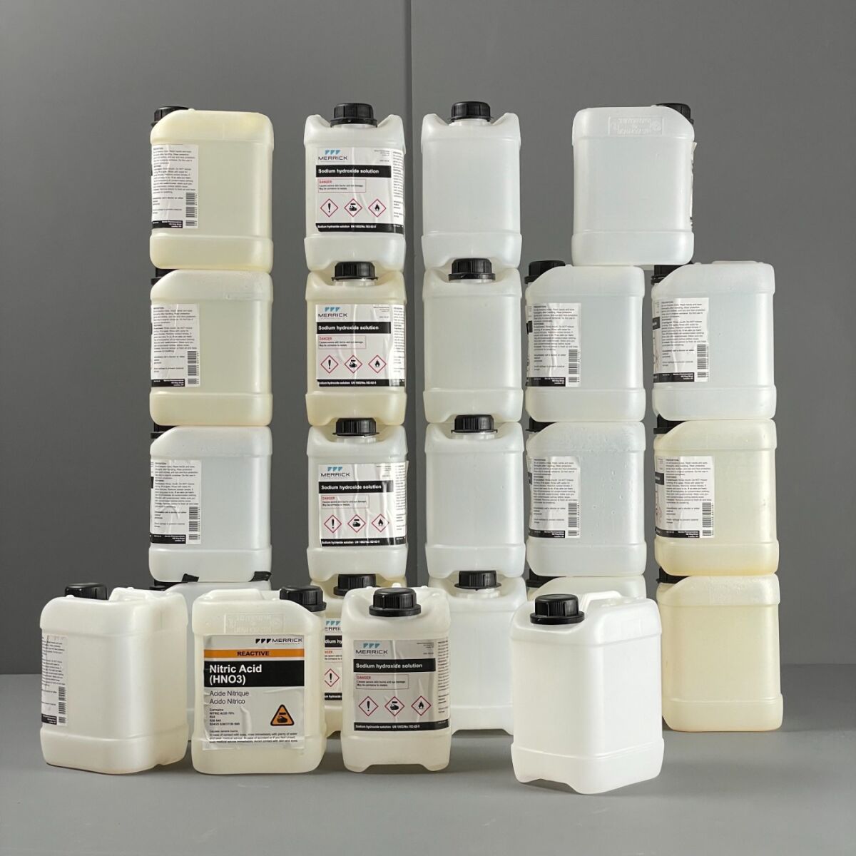 Lab/ Industrial Plastic Containers 3 to 25L - RENTAL ONLY - Brandon ...