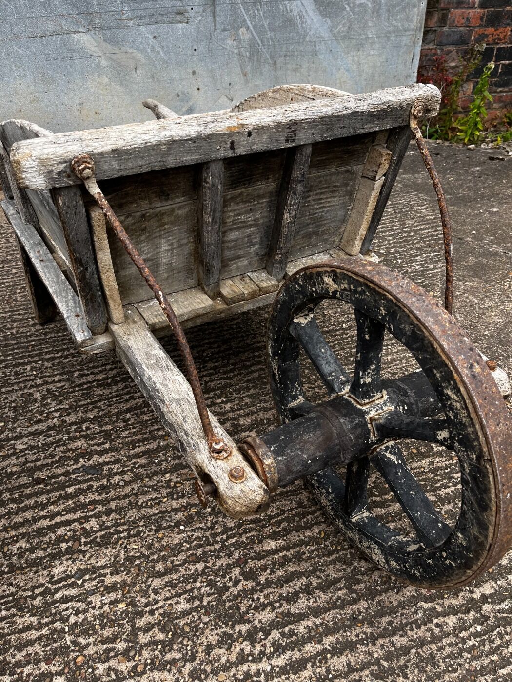 Sturdy Market barrow 6.JPG