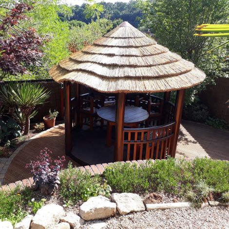 Thatch Tile - Cape Reed Natural. Direct replacement & DIY fitting, gazebo, tiki/beach bar, cabana. 80 cm long by 45 cm tall