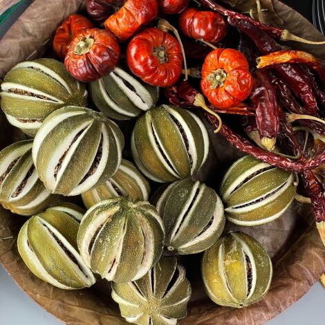 Brandon Thatchers Products Dried Split Oranges, traditional European Christmas, natural decoration. 9 per Bag