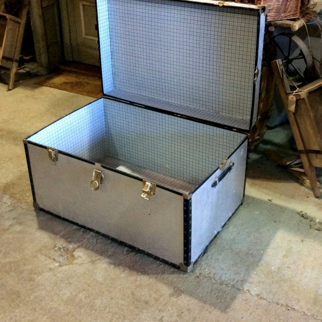 Steamer chest - www.Brandonthatchers.co.uk Steamer chest - www.Brandonthatchers.co.uk