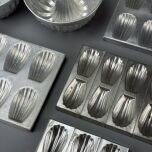 www.brandonthatchers.co.uk Blancmange - Jelly Moulds 6 BJM5.jpg