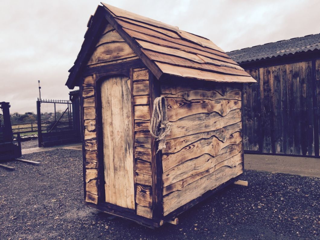 Rustic Cladding Hut - www.brandonthatchers.co.uk