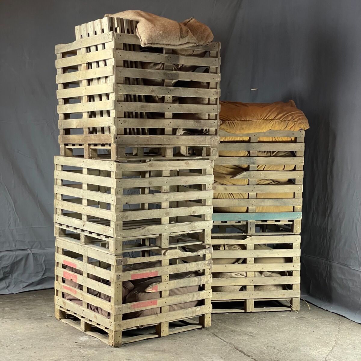 Large Wooden Crate - RENTAL ONLY - Brandon Thatchers