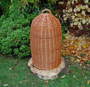 WICKER-bee-skeps-e1506527578729.jpg WICKER-bee-skeps-e1506527578729.jpg