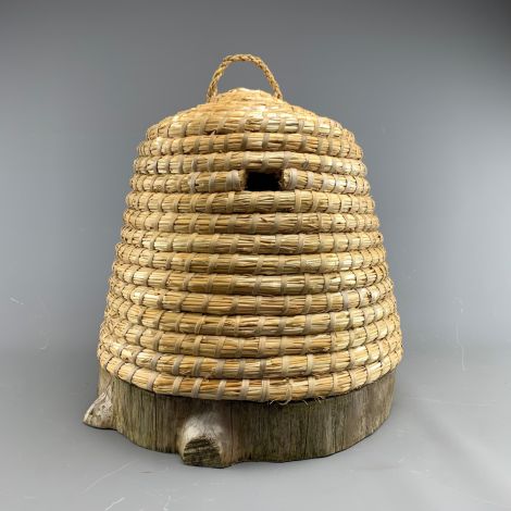 Straw Bee Skep, approx. 16"(42 cm) diameter x 13" ( 33 cm) high plus handle and cut out bee door