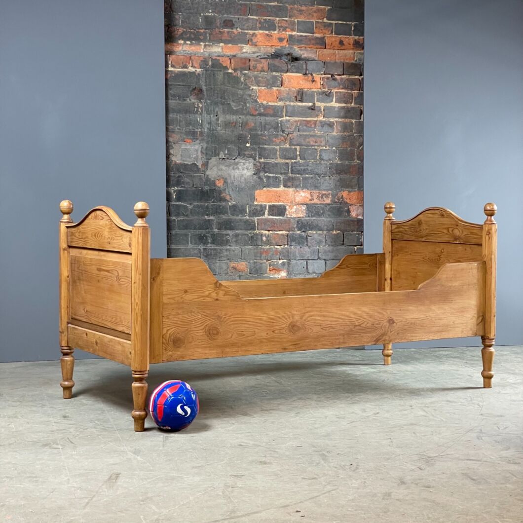 Antique Pine Sleigh Bed RENTAL ONLY Brandon Thatchers