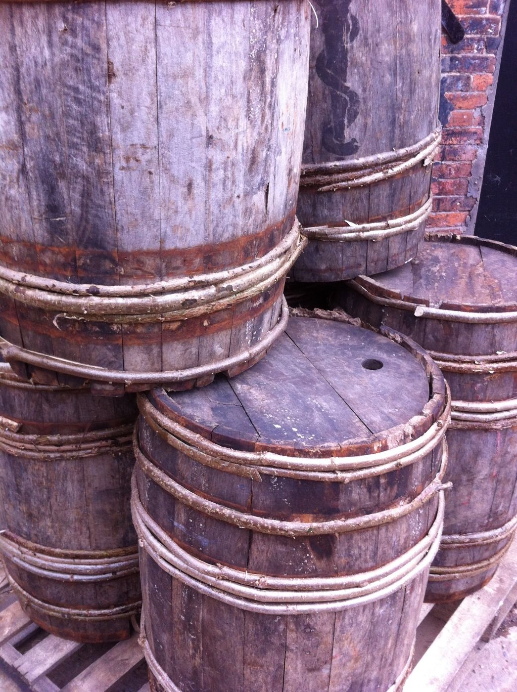 Hazel Bound Barrel - www.brandonthatchers.co.uk Hazel Bound Barrel - www.brandonthatchers.co.uk