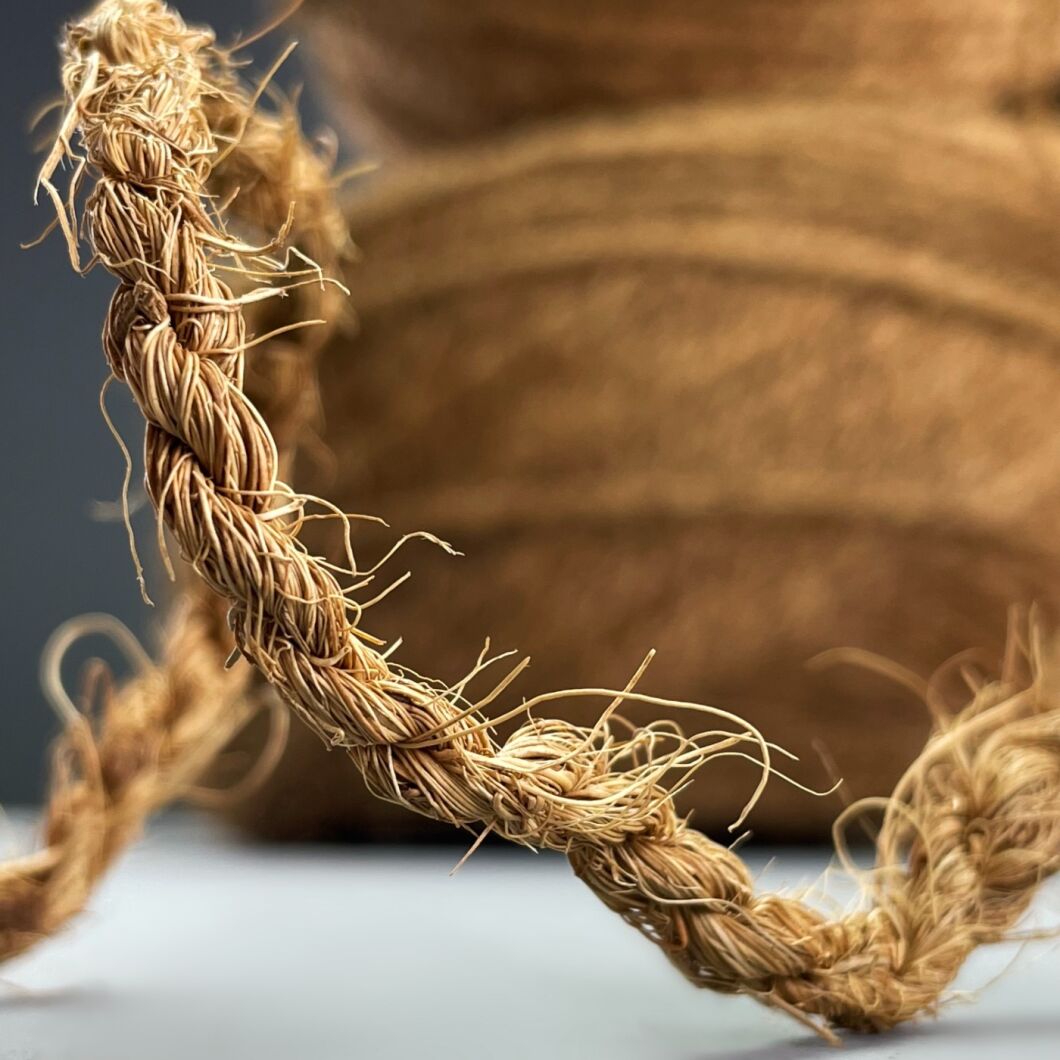 www.brandonthatcher.co.uk Coir Twine 2 IMG_2768 copy 2.jpg