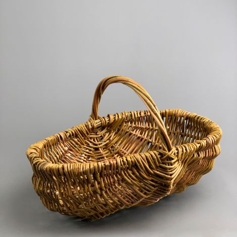 Cooks Basket, approx. 40cm by 30 cm by 30 cm with handle. Natural, hand woven in the UK, willow basket