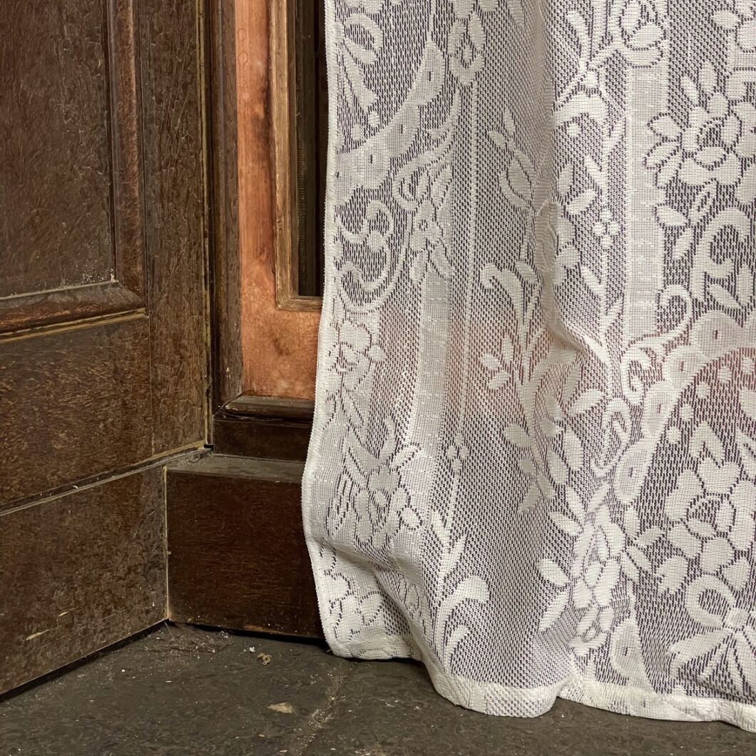 Brandon Thatchers Props IMG_1814.jpg