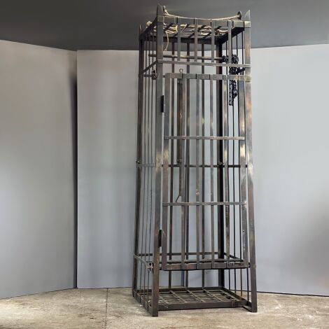 Dungeon Cage - RENTAL ONLY