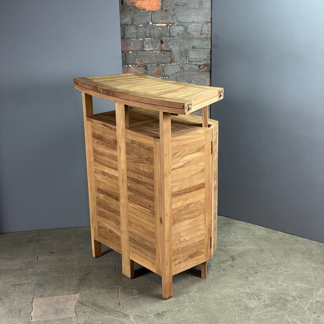 Wooden Caribbean Bar 2.jpeg