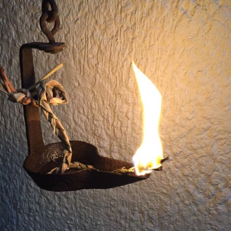 Medieval Rush/ Oil Lamp - RENTAL ONLY