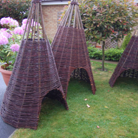 Wigwam, hand woven willow, approx. 6’6” (1.9 m) tall by 4’ (1.2m) diameter. 3’ (1m) opening