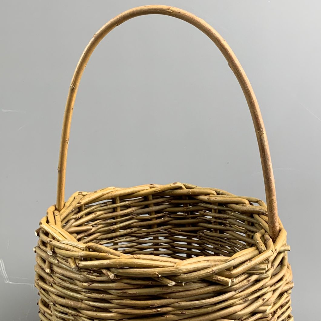 Forage Basket- www.BrandonThatchers.co.uk