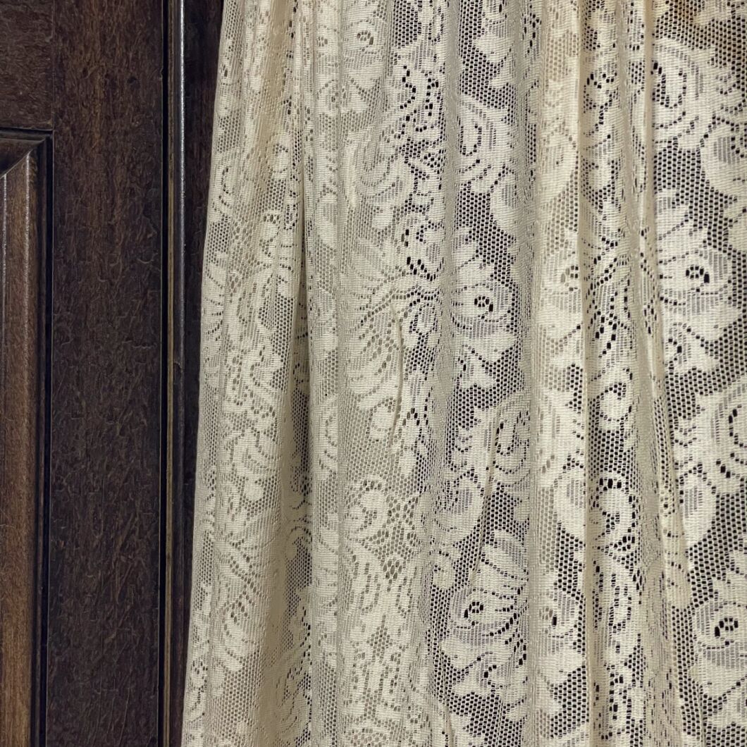 Brandon Thatchers Props IMG_1736.jpg